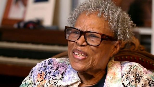 cbsn-fusion-a-woman-was-driven-off-her-land-by-a-racist-mob-8-decades-later-she-owns-it-again-thumbnail-2597482-640x360.jpg 
