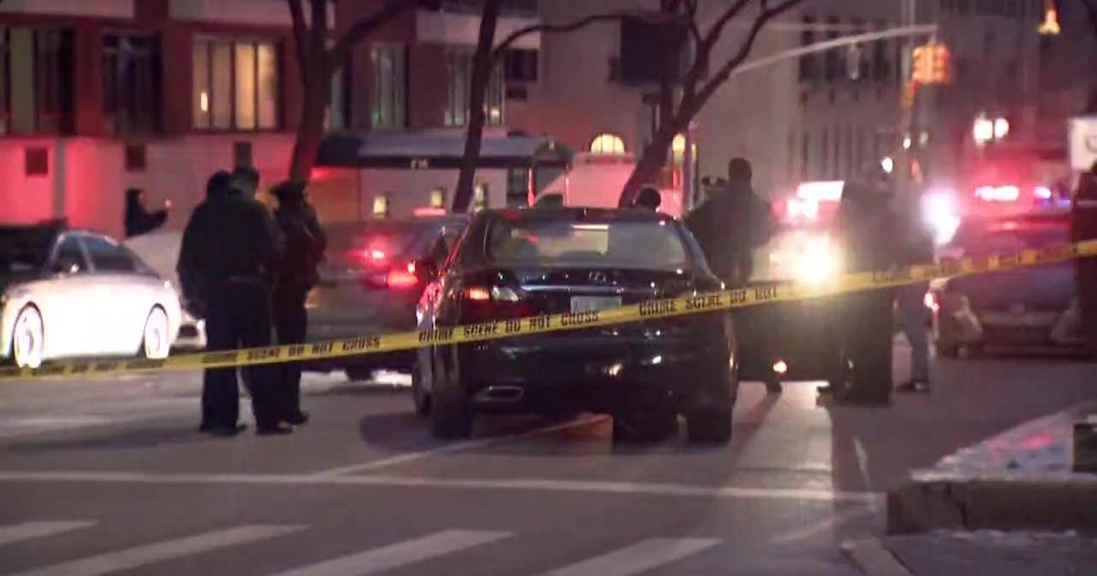 NYPD officer hit by driver fleeing police on Manhattan's Upper East ...