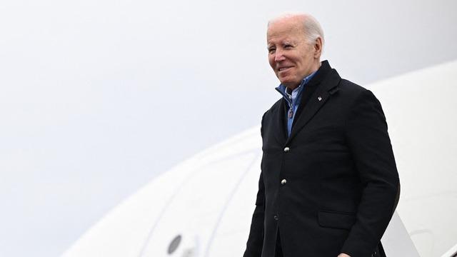 cbsn-fusion-biden-to-meet-with-congressional-leaders-over-national-security-package-thumbnail-2607325-640x360.jpg 