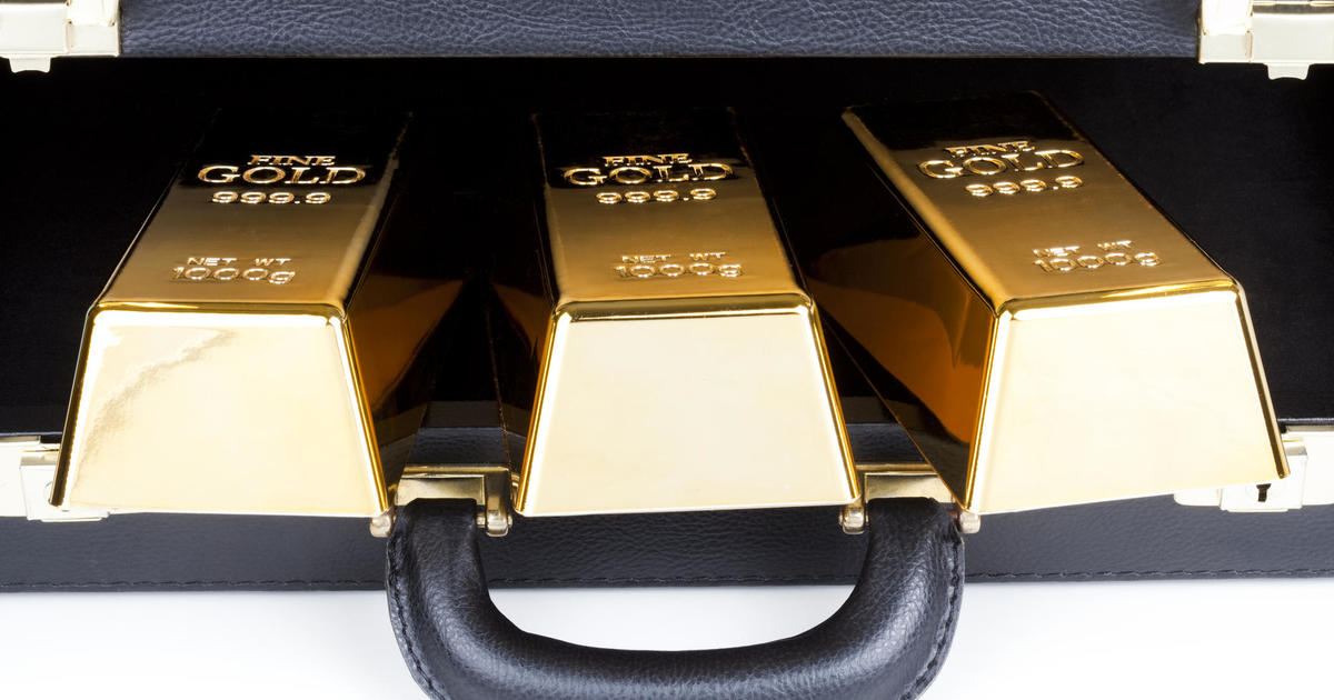Цените на златото падат. Ето 5 добри причини да инвестирате сега.