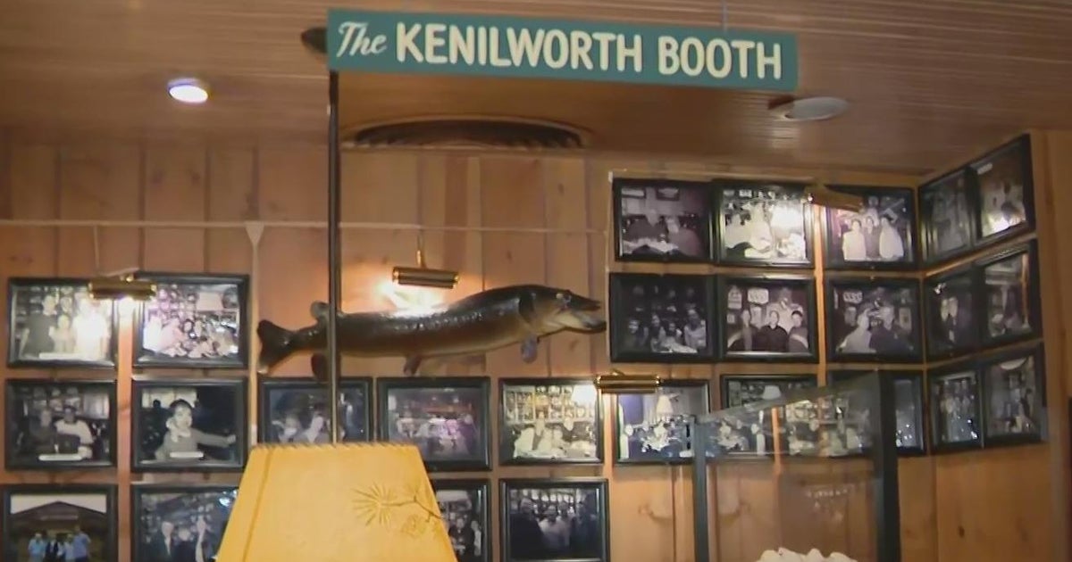 L. Woods restaurant celebrating 25 years in north suburban Chicago ...
