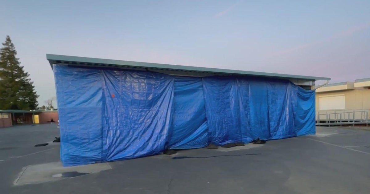 Kids at Sacramento school moved inside after outcry over tarp-covered lunchroom