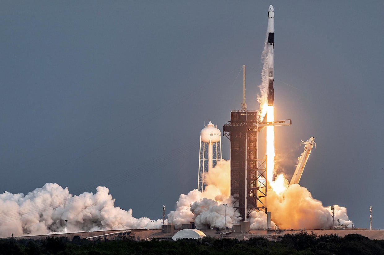 International crew blasts off on Houston company's 3rd commercial ...