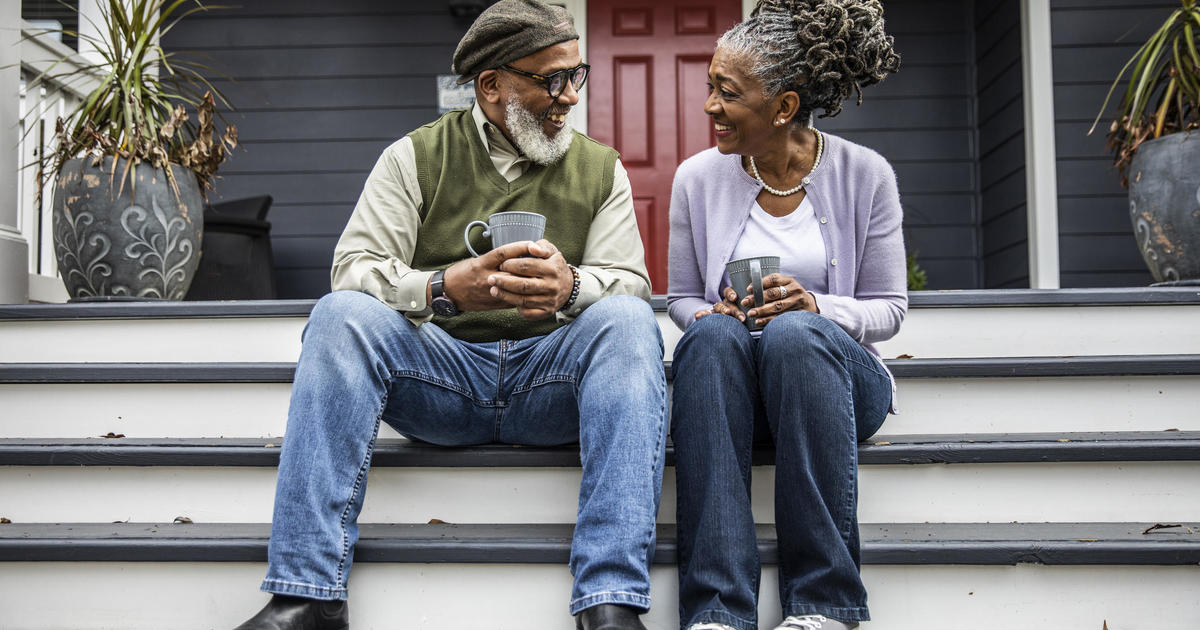 Как застраховката за дългосрочни грижи може да ви помогне да остареете у дома