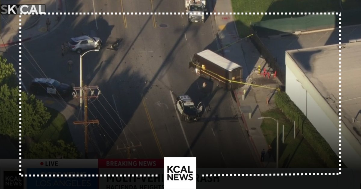 2 deputies suffer minor injuries in threecar crash involving UPS truck