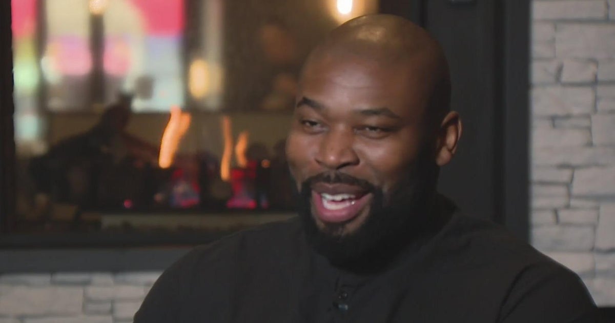 Former Chicago Bear Israel Idonije opens new restaurant in South Loop ...