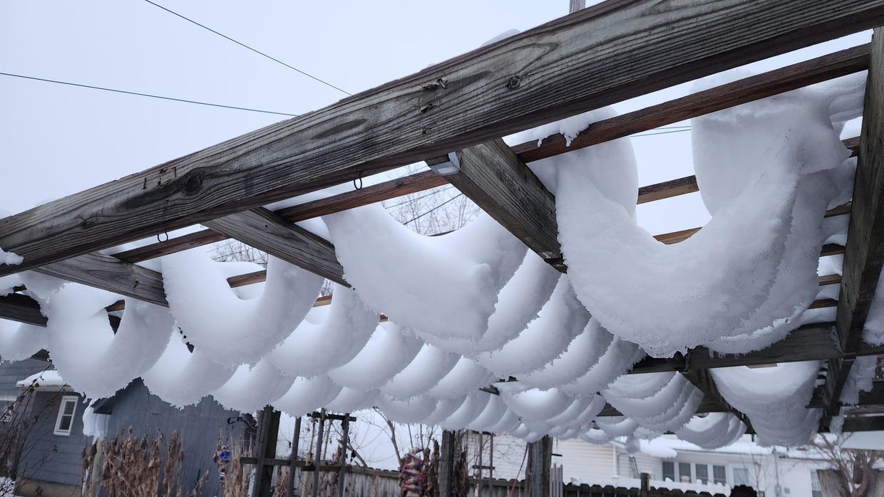 What's causing these mysterious sagging snow shapes? A NEXT Weather ...