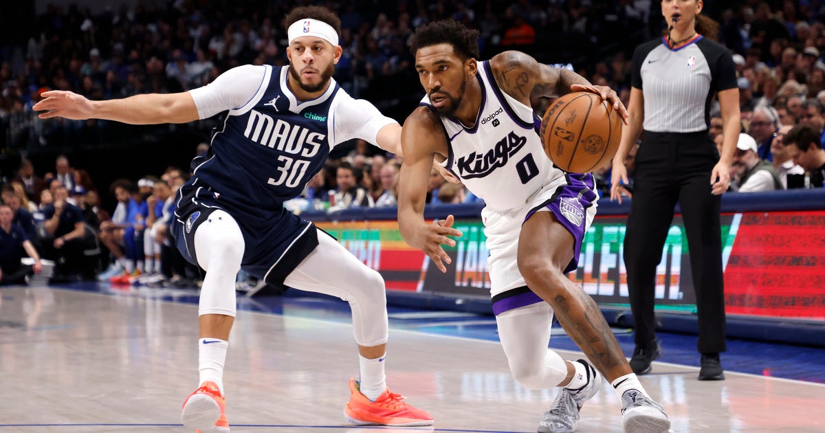 Kings hang on to beat Mavericks 120-115 for third straight win