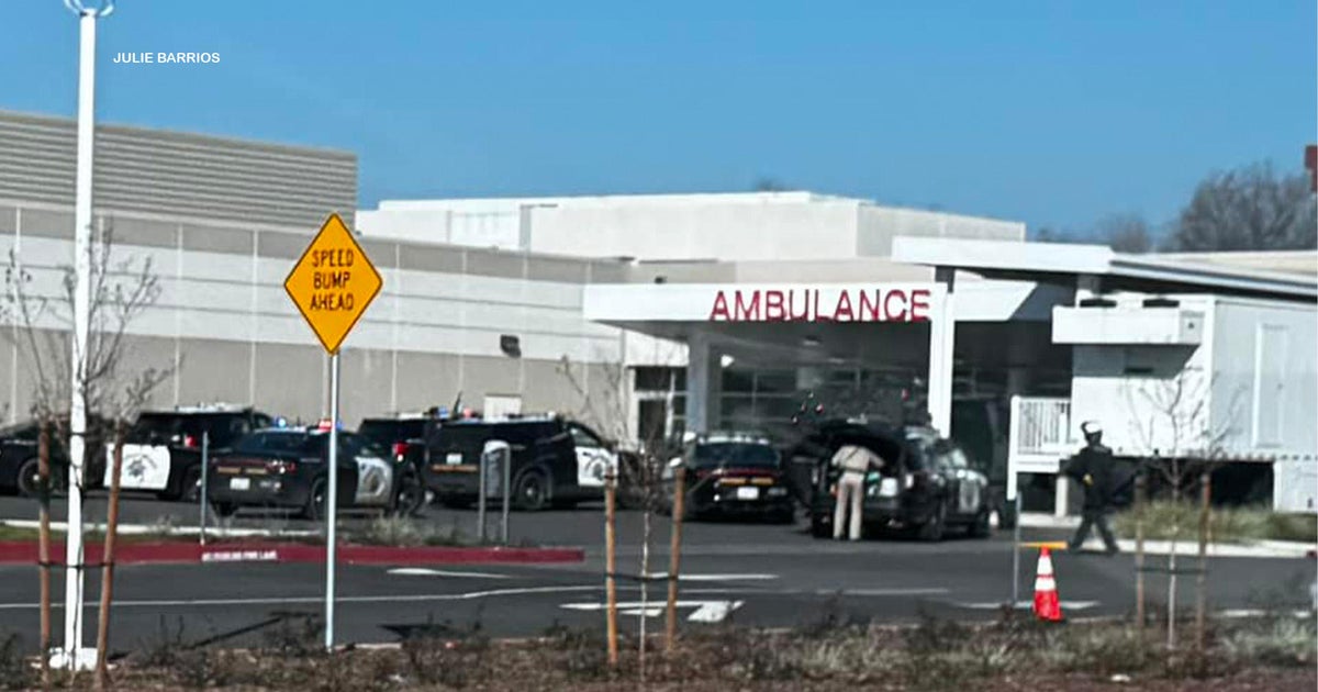 Suspect leads CHP officers on chase right up to Davis hospital's ER door - Vimarsana News