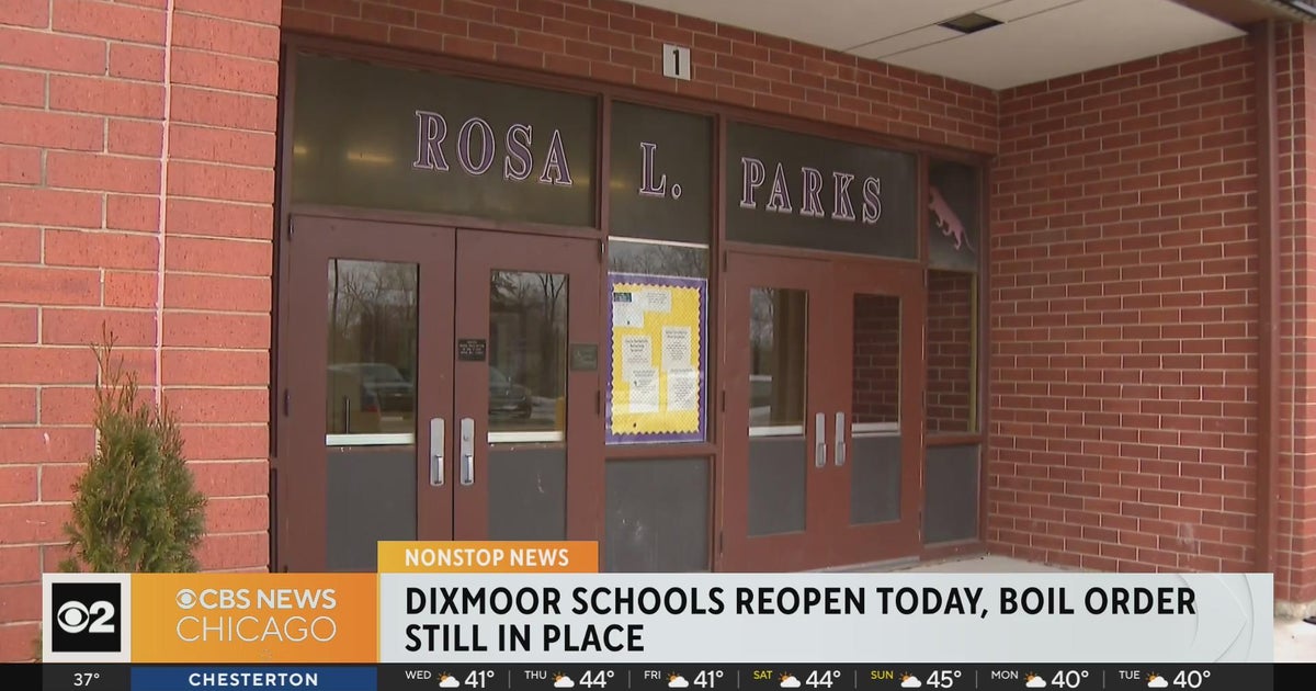 Dixmoor schools reopen, boil water order still in place - CBS Chicago