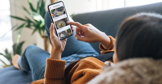 Ordering Food Online 