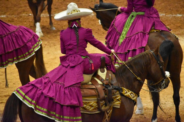 side saddle escaramuza