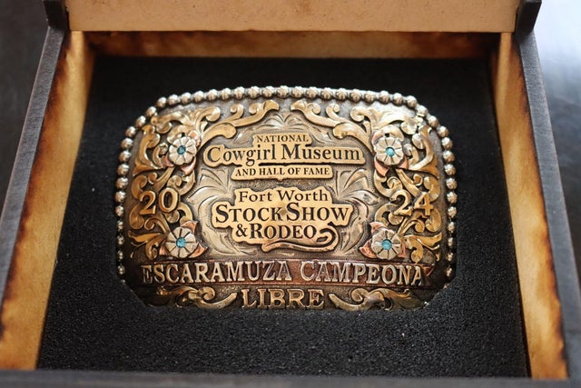 buckles escaramuza first place 