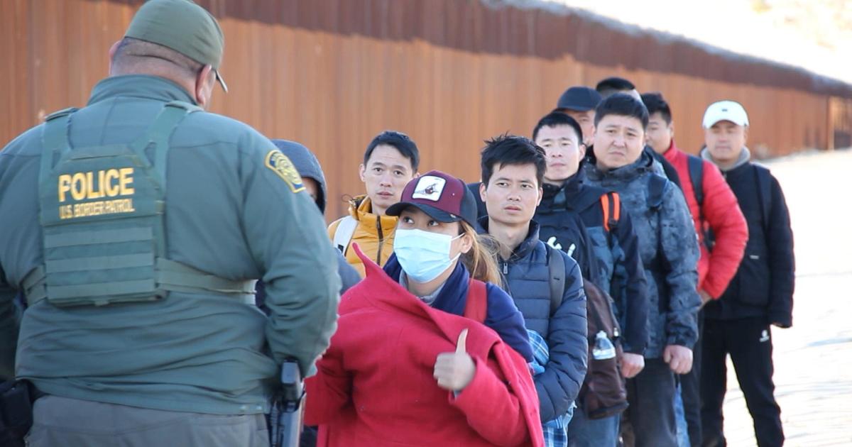Китайските мигранти, някои с помощта на TikTok, се превърнаха в най-бързо развиващата се група, опитваща се да пресече южната граница на САЩ