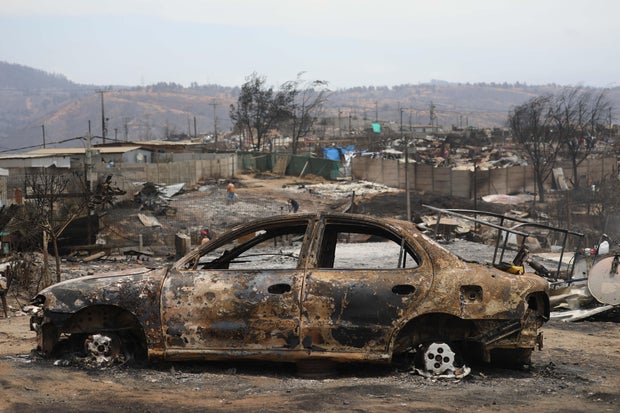 Forest fires affect central-southern Chile
