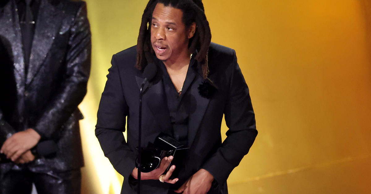 Jay-Z calls out Grammys for snubbing Beyoncé in acceptance speech: "We want y'all to get it right"
