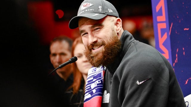 travis-kelce-super-bowl-2.jpg 