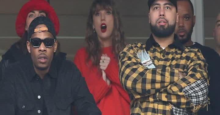 Taylor Swift keeps making headlines as she cheers on Travis Kelce