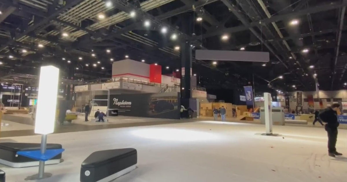 McCormick Place goes from blank space to showroom floor for Chicago ...