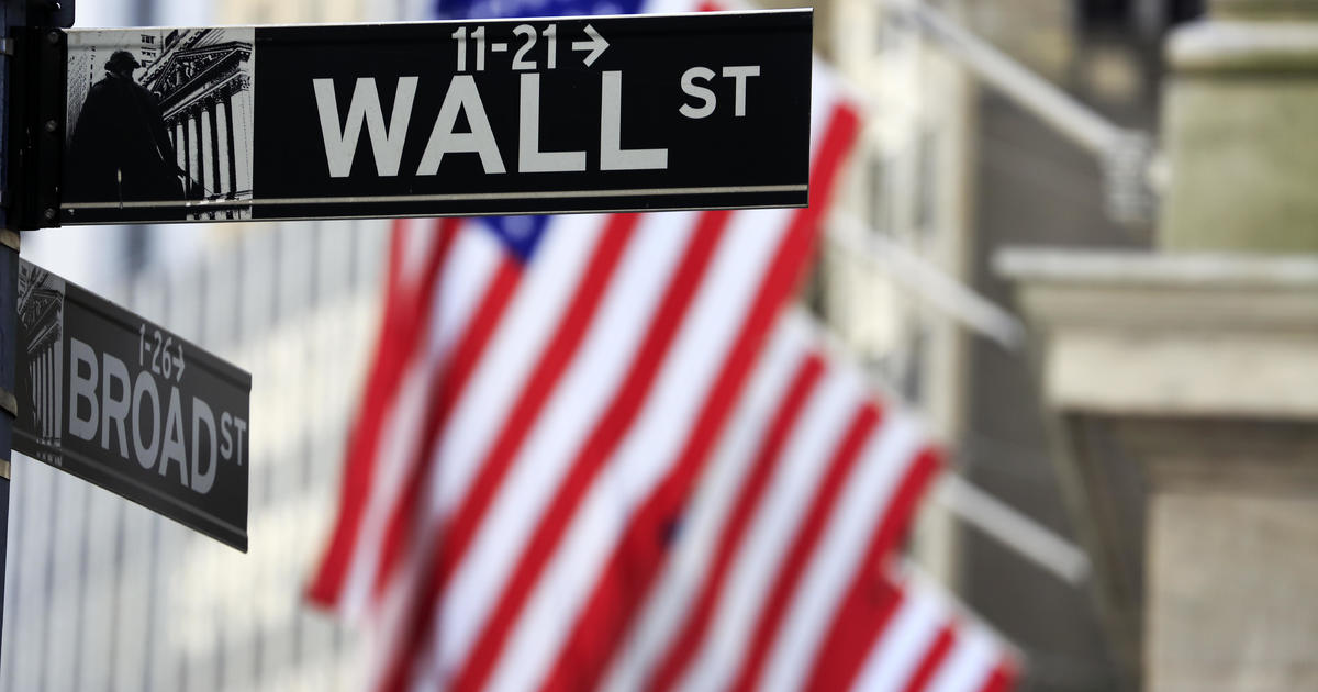 Уолстрийт бележи крайъгълен камък, тъй като S&P 500 затваря над 5000 за първи път