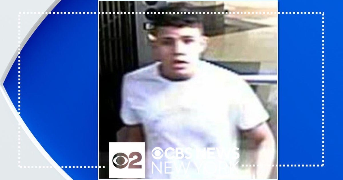 Police searching for Times Square shooting suspect - CBS New York