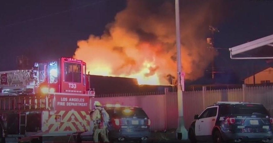 1 dead in South LA building fire of cannabis operation - CBS Los Angeles