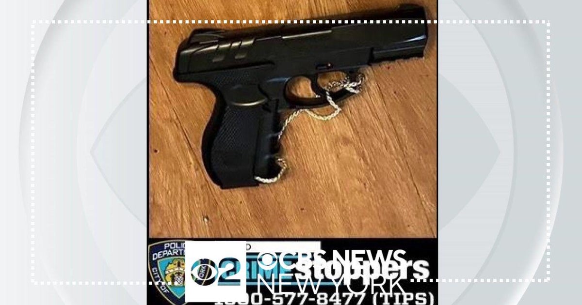 Armed man shot and killed by police in Queens after 911 call - CBS New York