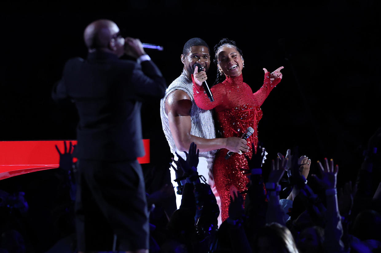 Who performed at the Super Bowl 2024 halftime show? Here's a full list