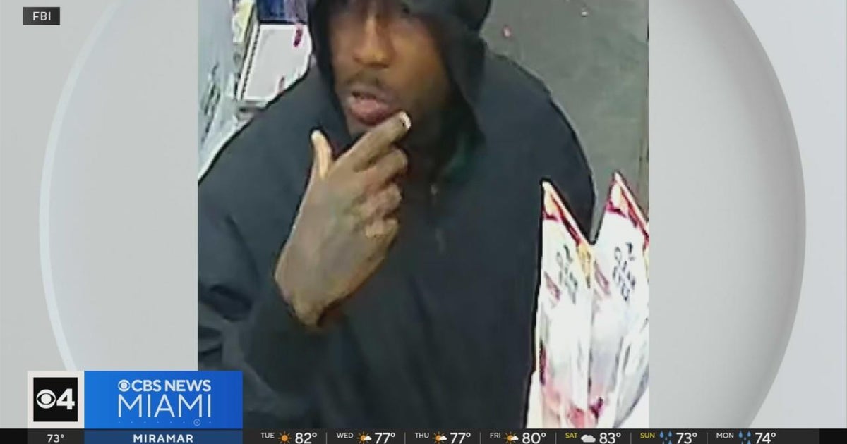Male sought in North Miami Beach front financial institution theft Male sought in North Miami Beach front financial institution theft