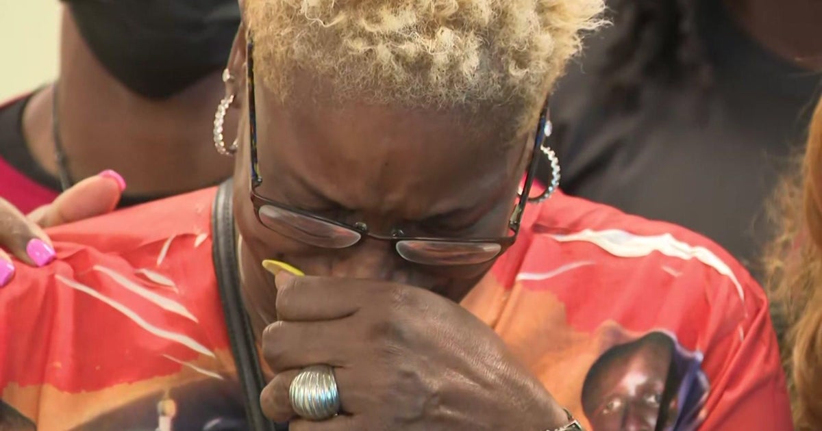 Teen’s loved ones, Miami Gardens police find solutions in decade’s outdated deadly shooting Teen’s loved ones, Miami Gardens police find solutions in decade’s outdated deadly shooting