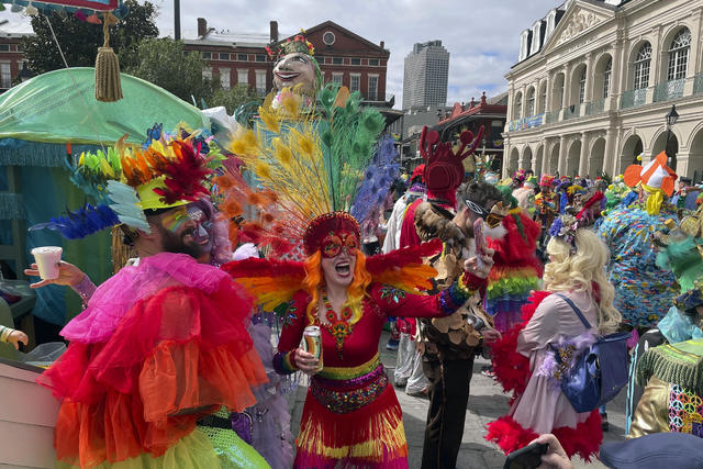 Mardi Gras and Carnival celebrations fill the streets — see the most  spectacular costumes of 2024 - CBS News