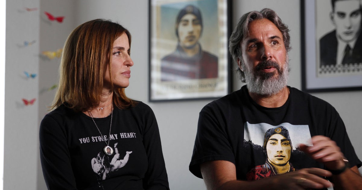 Households applying re-produced voices of gun violence victims to get in touch with lawmakers Households applying re-produced voices of gun violence victims to get in touch with lawmakers