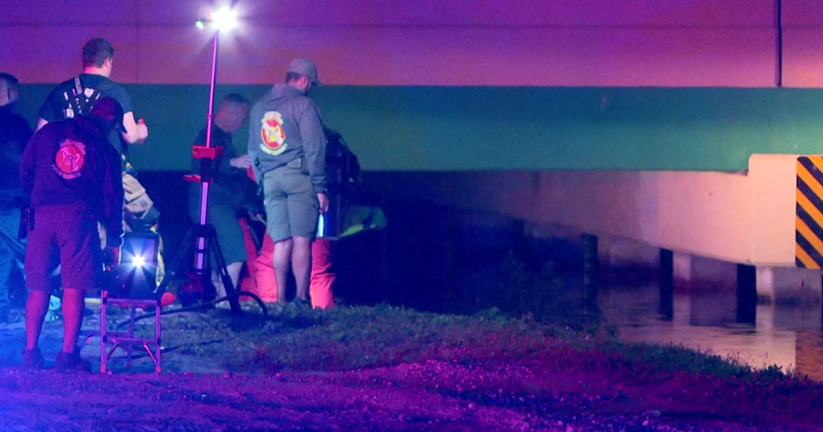 Good Samaritan can help rescue gentleman, boy or girl soon after car or truck ends up in Pompano Beach canal Good Samaritan can help rescue gentleman, boy or girl soon after car or truck ends up in Pompano Beach canal