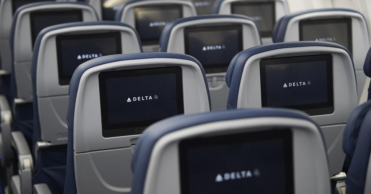 Полет на Delta Airlines, планиран да лети от Амстердам до