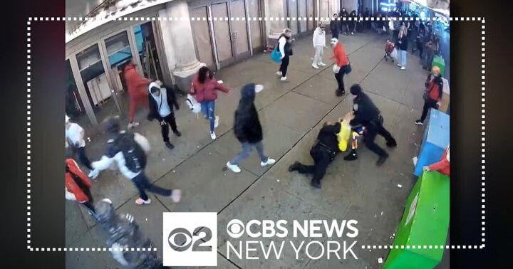 Suspect in attack on NYPD officers in Times Square arrested again - CBS ...