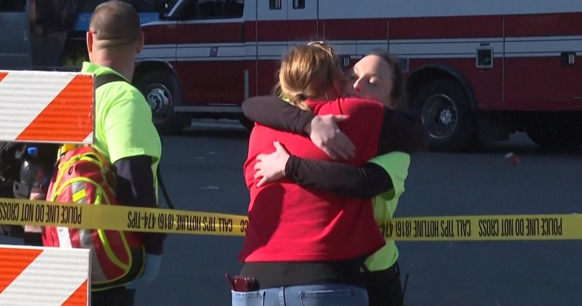 2 juveniles detained in Kansas City Super Bowl parade shooting - CBS News