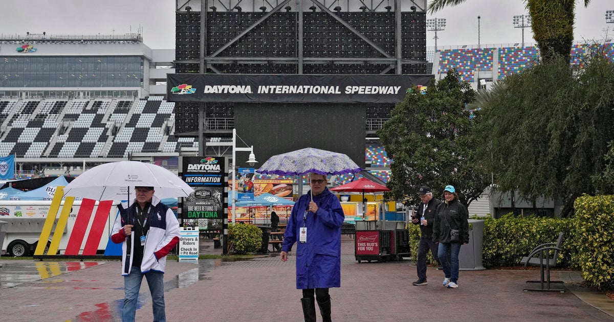 Rain pushes Daytona 500 to Monday in initially outright postponement due to the fact 2012 Rain pushes Daytona 500 to Monday in initially outright postponement due to the fact 2012