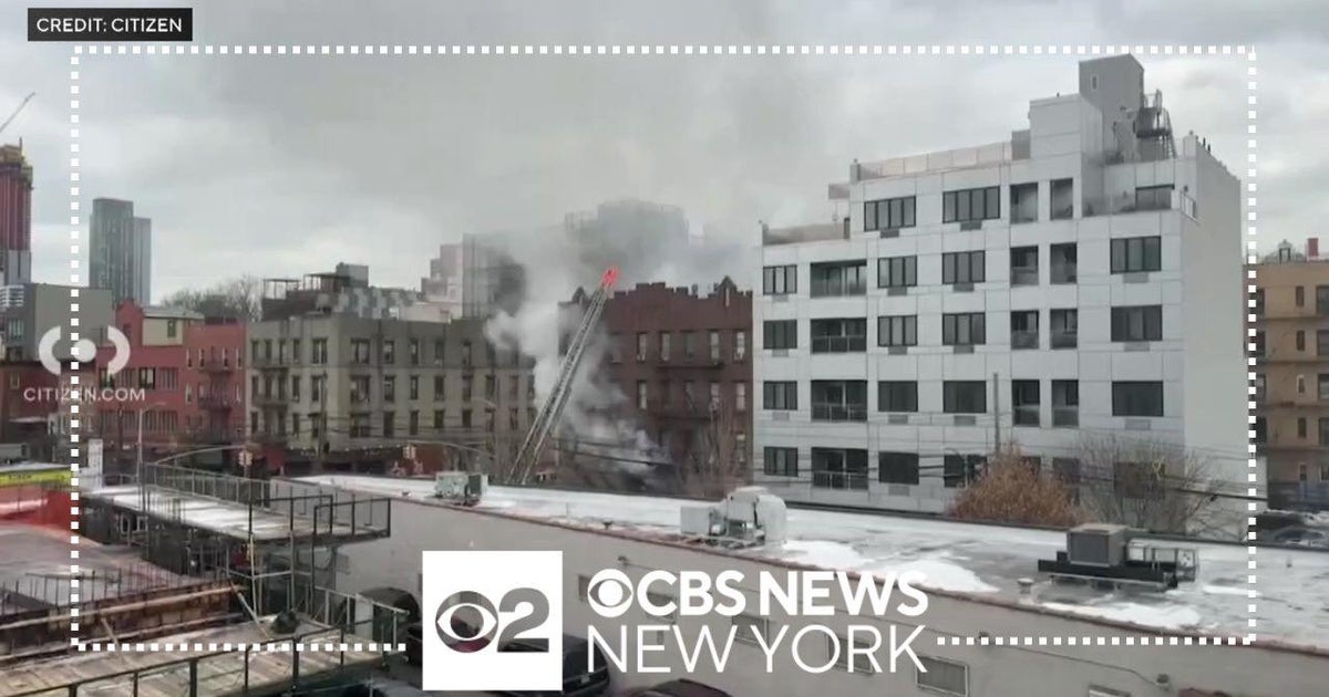 2 hurt in fire in Astoria, Queens - CBS New York