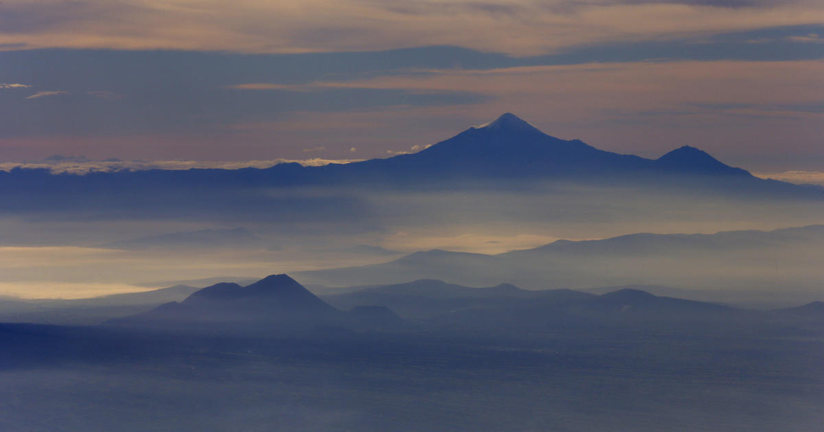 Двама алпинисти загинаха, а друг е в неизвестност на Пико де Орисаба, най-високата планина в Мексико