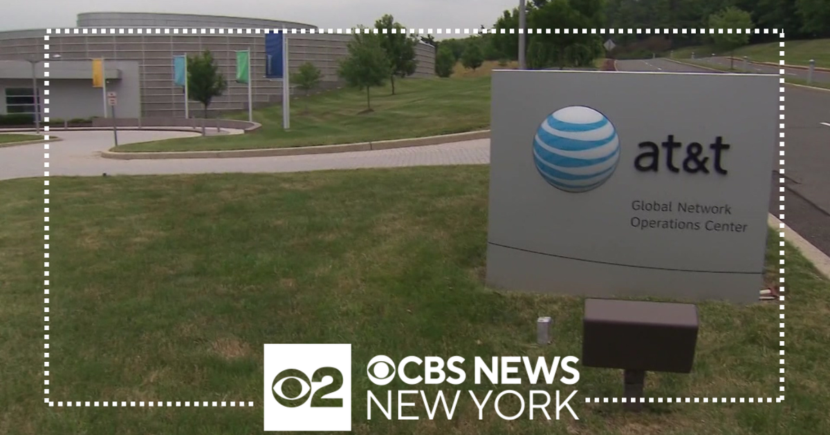 AT&T working to fully restore service after morning outage - CBS New York