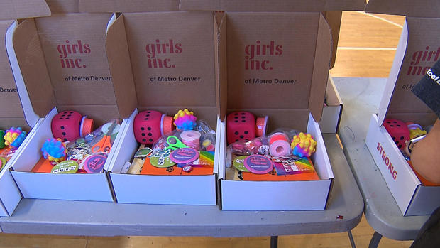 girls-thinc-outside-the-box-activity-kits-build-1.jpg 