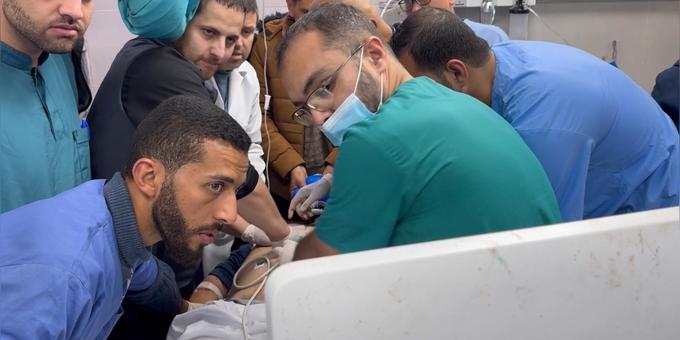 Gaza struggles with few functional hospitals 