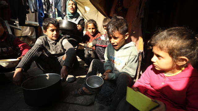 Palestinians face severe hunger in northern Gaza 