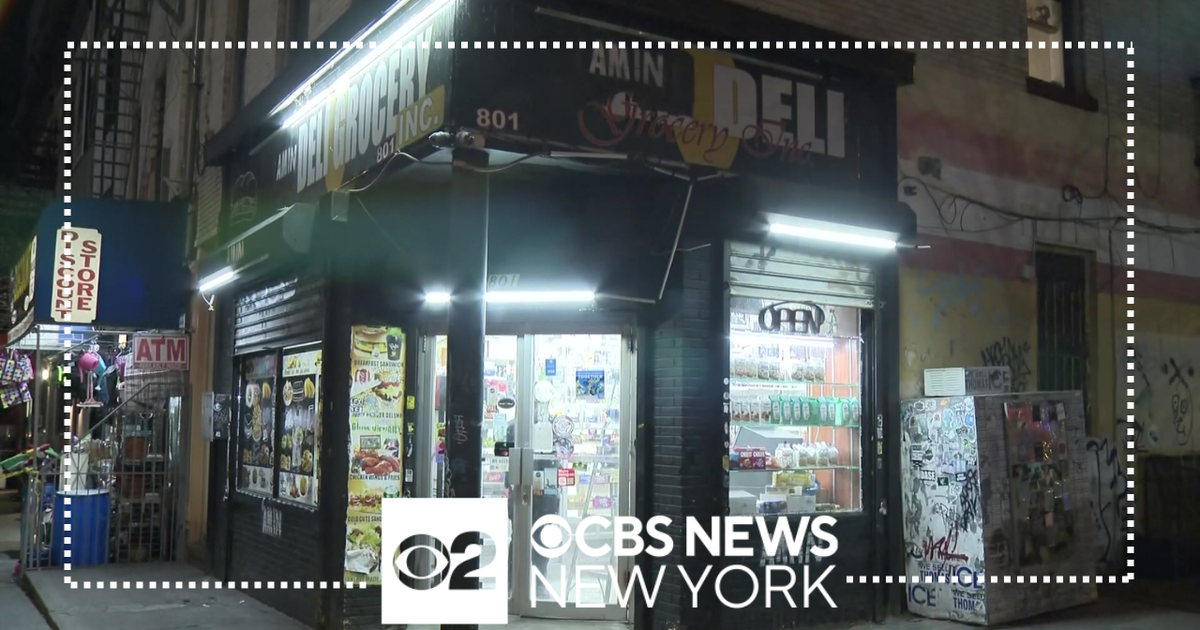 NYPD searching for gunman in deadly bodega shooting - CBS New York