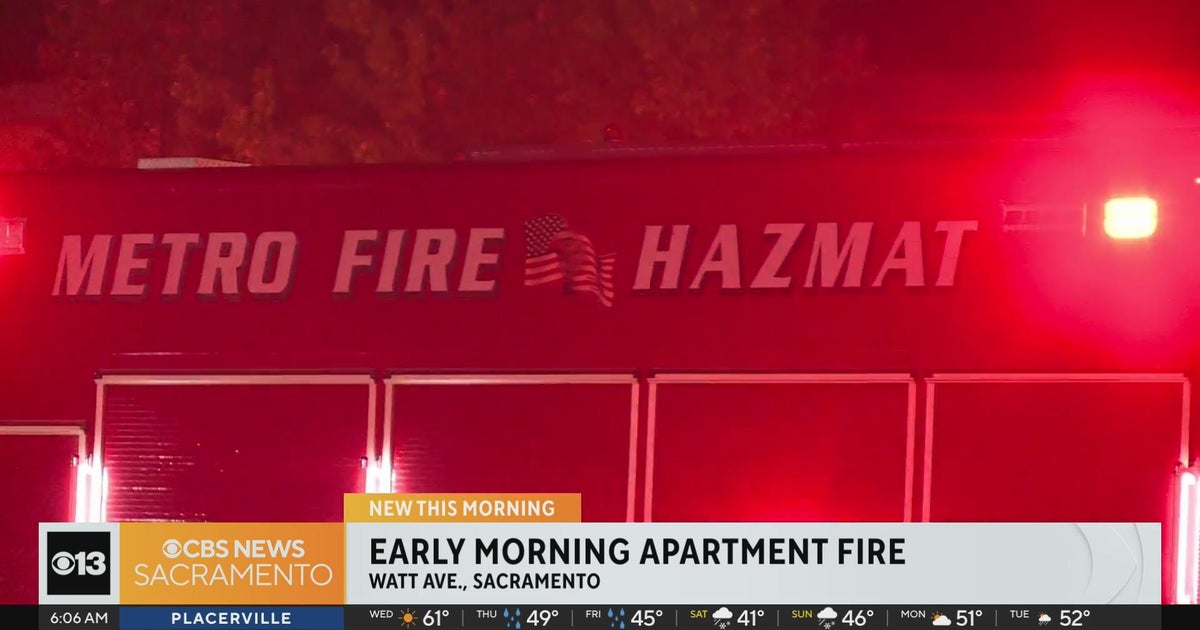 1 person hospitalized after Sacramento apartment fire