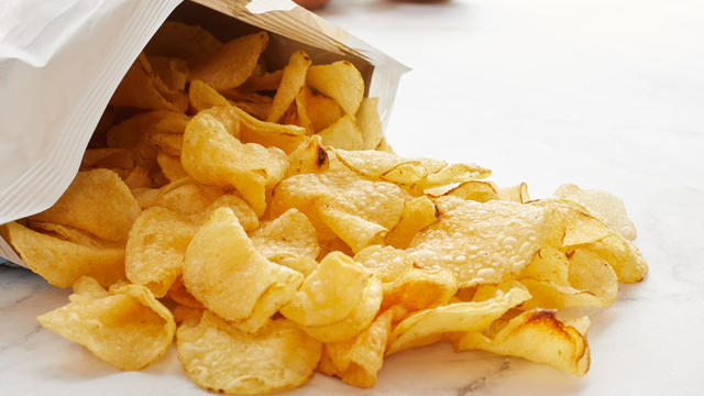 Close up on potato chips 
