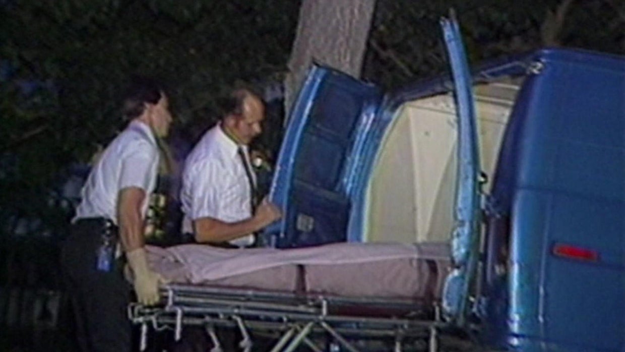 Inside the story of the notorious Menendez brothers case - CBS News