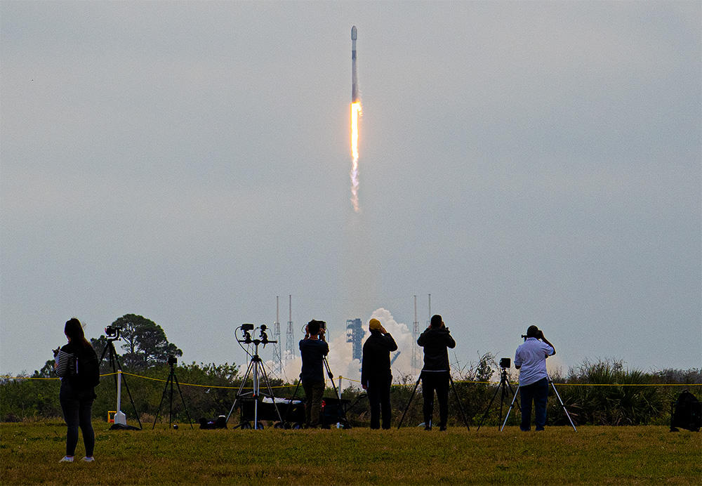 NASA delays space station crew rotation flight, makes way for SpaceX ...