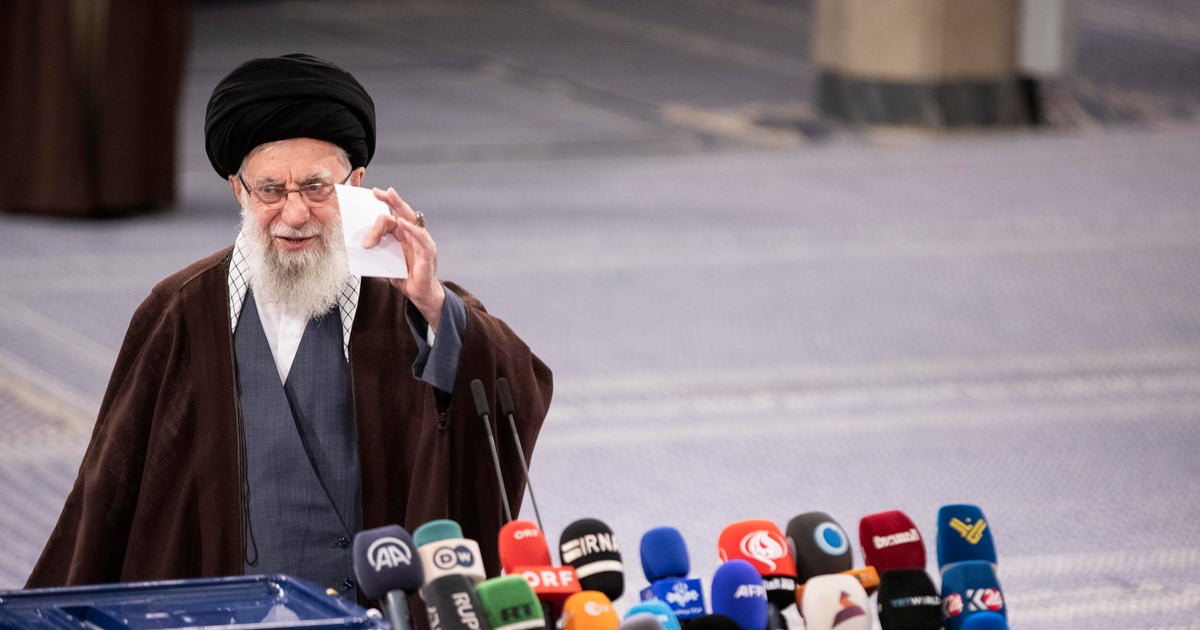 İran'da boykot çağrılarının ortasında kitlesel protestoların ardından 2022'den bu yana ilk parlamento seçimi yapıldı