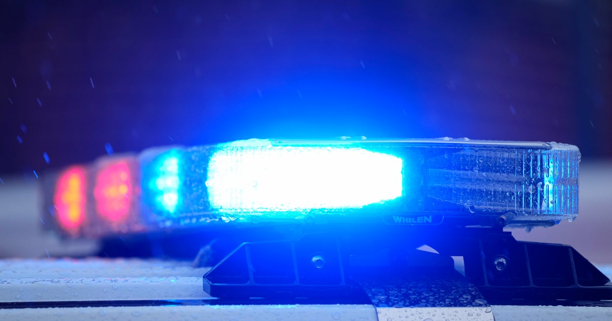 Gentleman useless, driver arrested adhering to Fort Lauderdale strike-and-operate Gentleman useless, driver arrested adhering to Fort Lauderdale strike-and-operate